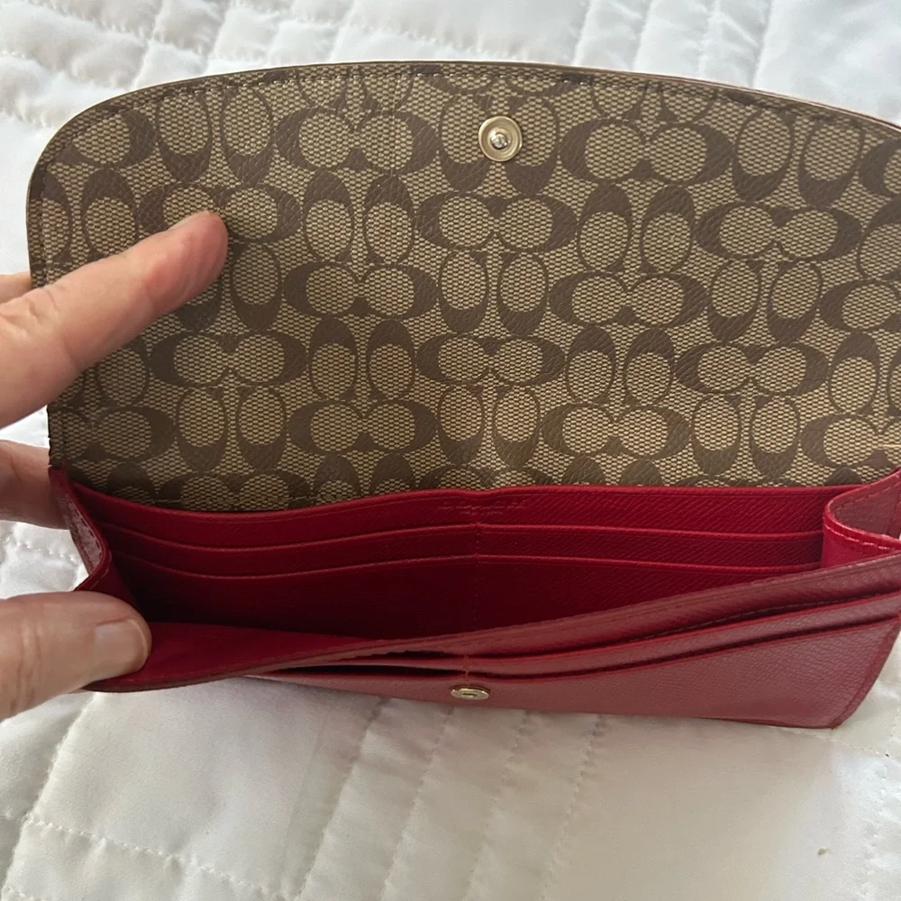 Coach Red Leather Women's Wallet - Picture 3 of 4